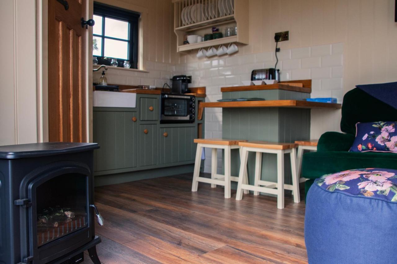 The Shepherds Rests Luxury Glamping, Luxury tent *